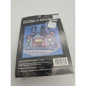 Bucilla‎ Gallery of Stitches Plastic Canvas Salt & Pepper Holder Victorian House